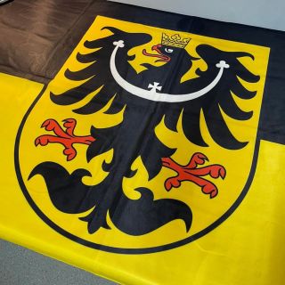 ‼️NOVINKA‼️ ➡️ Výroba vlajek na zakázku 🤩 ➡️ Všech velikostí a typů uchycení 💪 ➡️ Luxusní ceny, na obrázku 150x90cm ➡️...